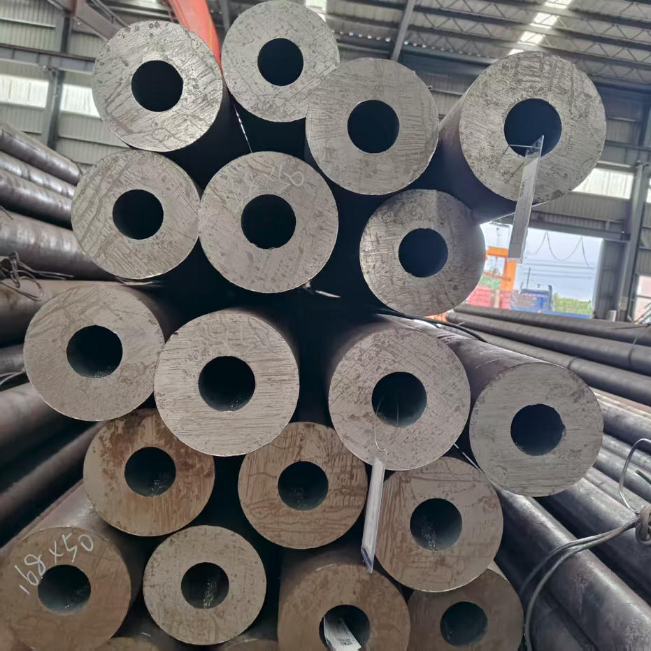 熱推山東無(wú)縫鋼管廠-聊城鋼管現(xiàn)貨多少一噸